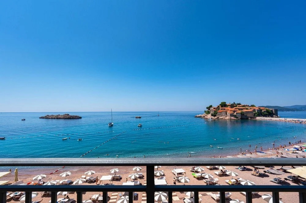 California - Interior project for hotel California, Sveti Stefan | Vladimir Perovic Architects