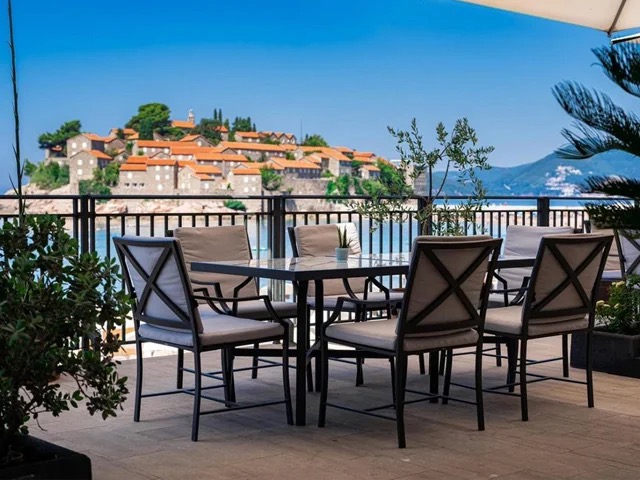 California - Montenegro architectural project